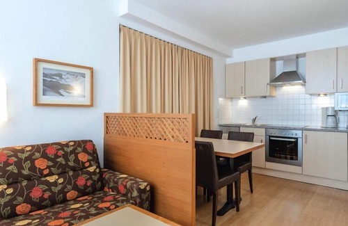 Obergurgl Apartment | Delightful Apartment in Obergurgl with Pool Access