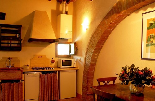 Radicofani Apartment | Charming Apartment with Pool, Garden & Pet-Friendly Perks