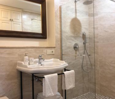 Old Town Apartment | Family-Friendly Apartment in Historic Old Town - 9.7/10 Rated
