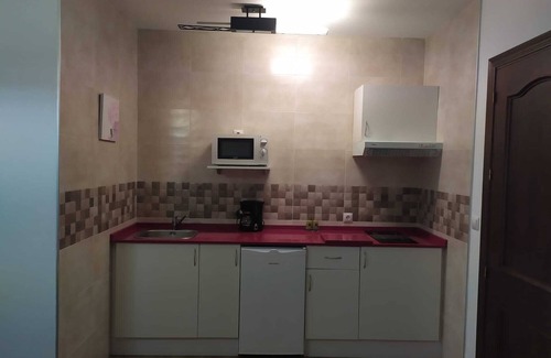 Olvera House | Cozy Apartment in Olvera with Relaxing Terrace & Spa