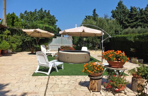 Specchiaruzzo Apartment | Explore Ostuni: Cozy Apartment with Terrace & Amenities
