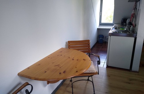 Angermuende Apartment | Perfect Getaway: Apartment in Peetzig am See with Pool