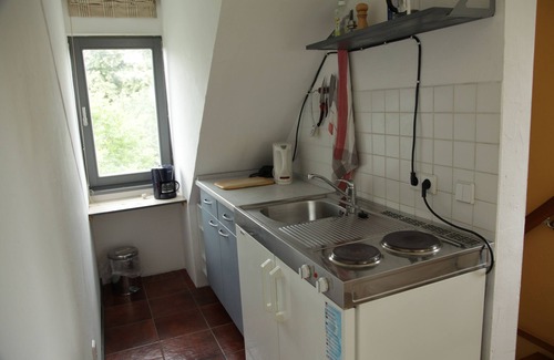 Angermuende Apartment | Perfect Getaway: Apartment in Peetzig am See with Pool