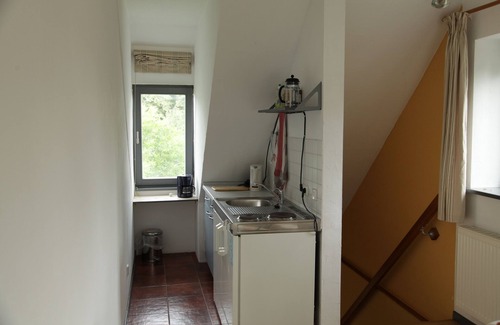 Angermuende Apartment | Perfect Getaway: Apartment in Peetzig am See with Pool
