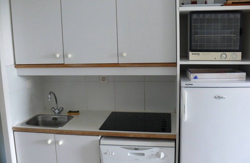 Arzon Apartment | Seaside Apartment at Pierre&Vacances, Pet-Friendly Stay