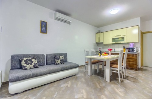 Pirovac Apartment | Seaview Apartment in Pirovac with Pool and Terrace