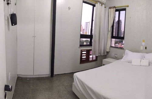 Praia de Iracema Apartment | Oceanfront Apartment with Sea View in Praia de Iracema