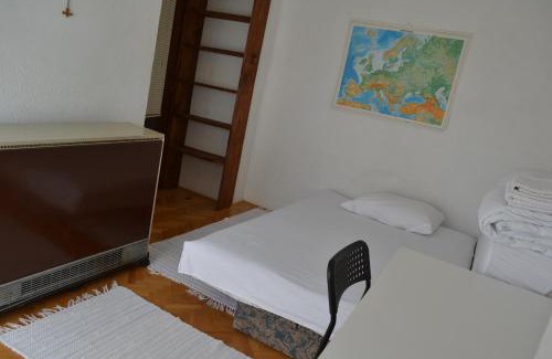 Prilep Apartment | Cozy Apartment in Prilep: Pet-Friendly & Child-Friendly Stay