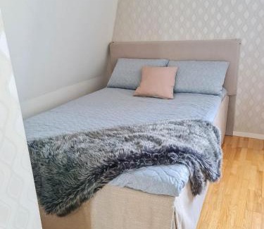 Vasteras Municipality Apartment | Cozy Apartment in Private Villa - Pet and Child Friendly