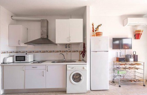 Roquetas de Mar Apartment | Oceanfront Comfort at Belvilla by OYO Residencial Mediterraneo