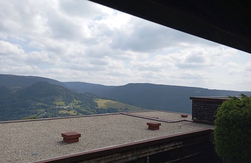 Murat-le-Quaire Apartment | Apartment in residence facing Puy de Sancy