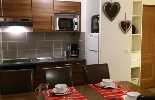 Aix-les-Bains Apartment | Cozy Apartment by the Lake - Guest Rated 9.8, Pet Friendly