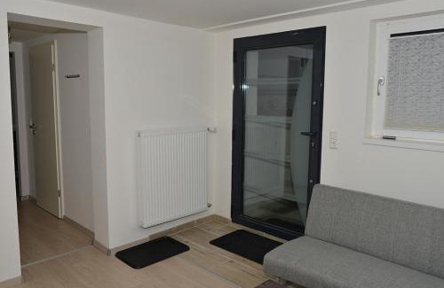 Reutlingen-Sickenhausen Apartment | Family-Friendly Apartment in Reutlingen / Sickenhausen