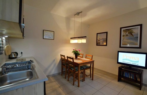 Rewal Apartment | Guest Rated 10/10: Oceanfront Two-Bedroom Apartment in Rewal