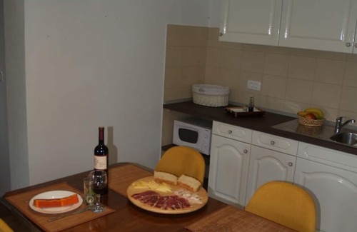 Ciritez Apartment | Exceptional Apartment in Roč with Terrace & Modern Amenities