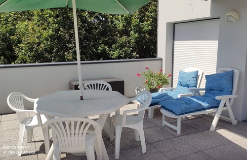 Saint-Marc-sur-Mer Apartment | Beachside Apartment in Saint Marc sur Mer with Ocean Views