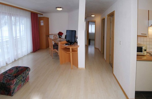 Ravaisch Apartment | Inviting Samnaun Apartment with Garden & Family Amenities