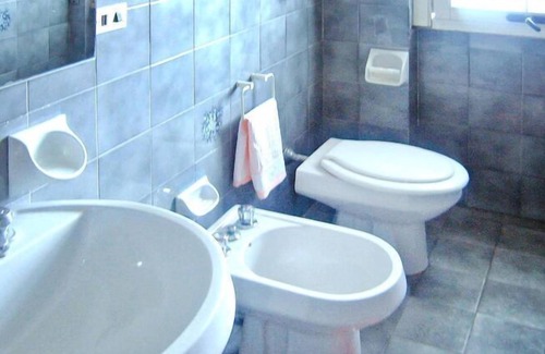 Silvi Marina Apartment | Cozy Apartment in Silvi Marina with Parking & Pet Friendly