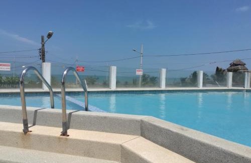 Atacames Apartment | Oceanfront Apartment in Sirenis Atacames with Pool & Hot Tub