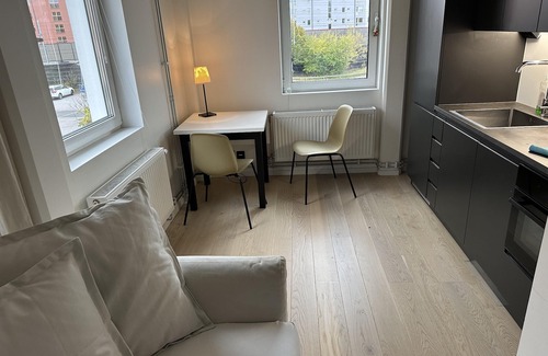 Edsberg Apartment | Cozy Apartment in Sollentuna Centrum with Family Amenities