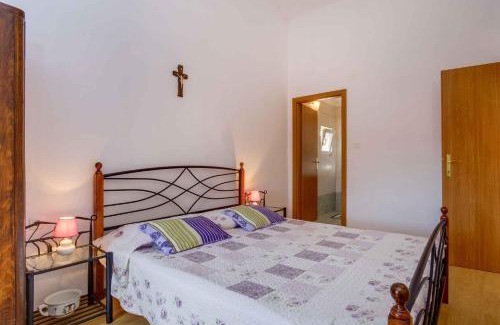 Sveti Jakov Apartment | Pet-Friendly Apartment in Stivan with Excellent Guest Rating