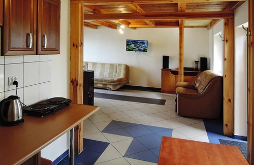 West Pomeranian Voivodeship House | Lakefront Retreat in Szczecin with Terrace & Pet-Friendly