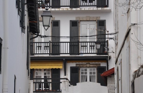 Saint-Jean-de-Luz City Center Apartment | Historic Center Apartment with Ocean View and Pool