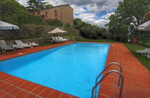 Pergine Valdarno House | Discover Belvilla by OYO Belvedere: Pet-Friendly Retreat