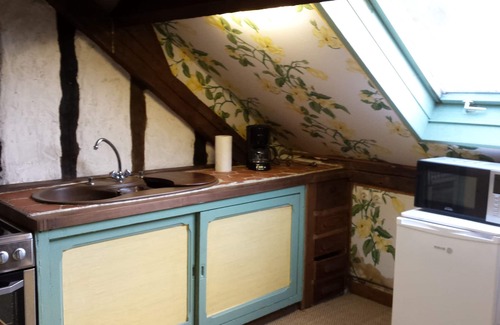 Le Bois-Hellain Cottage | Idyllic Apartment Near Oceanfront in Norman Cottage Retreat