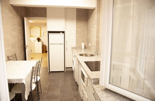 Gijon-Este House | Oceanfront Apartment in Campos: Perfect Family Getaway