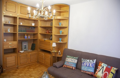 Gijon-Este House | Oceanfront Apartment in Campos: Perfect Family Getaway