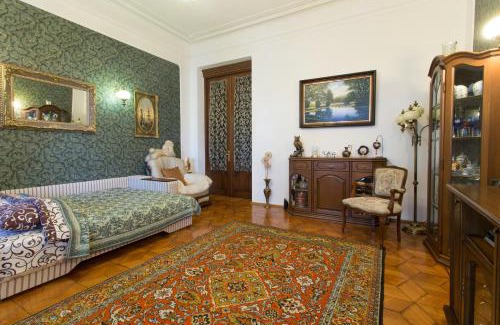 Petrovskoye Apartment | Central Kharkiv Apartment with Exceptional Guest Ratings