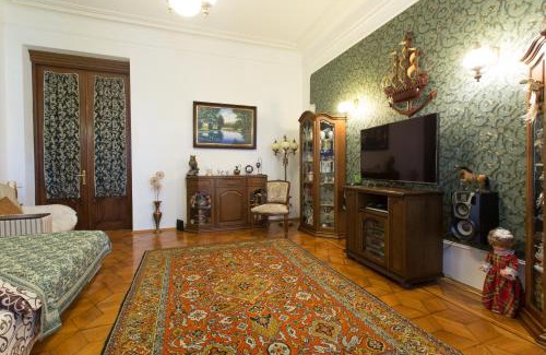 Petrovskoye Apartment | Central Kharkiv Apartment with Exceptional Guest Ratings