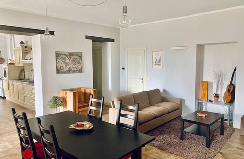 Savigliano Apartment | Scenic Countryside Apartment with Ocean View & Breakfast