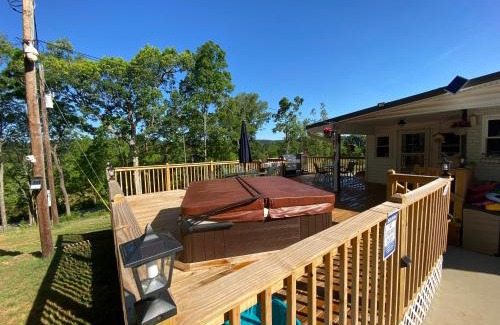 Etowah Apartment | Unwind in a Country Apartment with Oceanfront Views