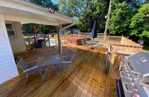 Etowah Apartment | Unwind in a Country Apartment with Oceanfront Views