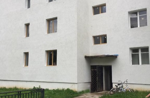 Zvenigorod Apartment | Cozy Apartment in the Forest: Pet-Friendly Getaway