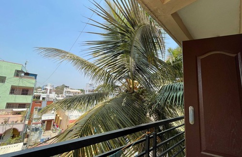 Agara Apartment | Cozy Apartment in Vibrant Indiranagar - Pet & Child Friendly