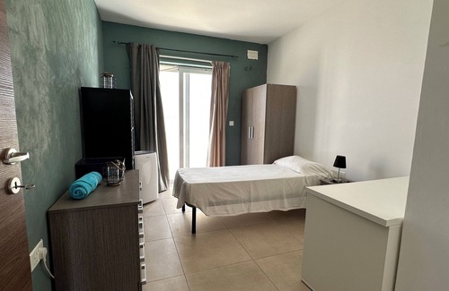 Tal-Ghoqod Apartment | Welcoming Apartment in the Heart of Malta for Everyone