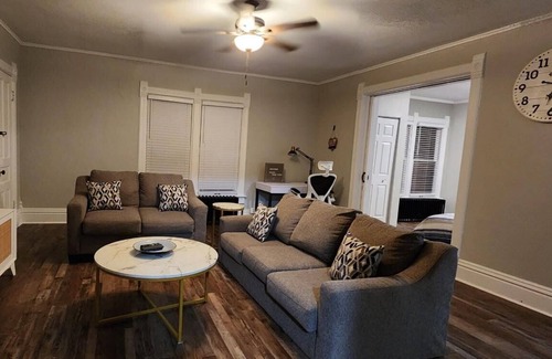 Algonquin Apartment | Apartment in the Heart of Algonquin