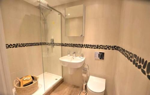 East Wittering Apartment | Inviting Apartment in East Wittering Village Near Beach