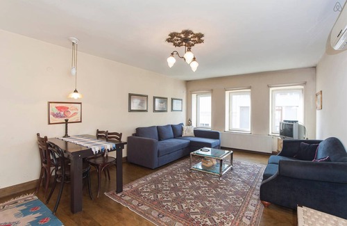 Taksim Apartment | Central City Apartment with Breakfast & High Guest Ratings