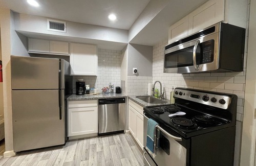 Woodland Heights Apartment | Family-Friendly Apartment in the Heights near Downtown
