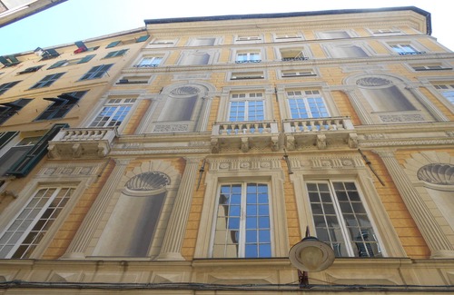 Genoa Historical Centre House | Historic Apartment in Genoa with Spa and Breakfast Included