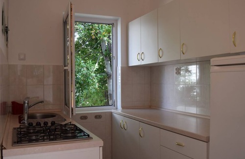 Crikvenica Apartment | Peaceful Apartment with Garden, Just Minutes from the Beach