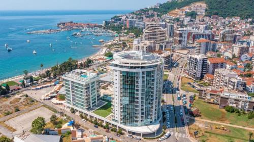 Budva Apartment | Beachfront Apartment in Premier Hotel with Ocean Views