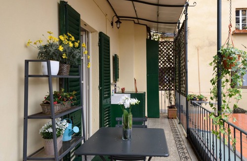 Arezzo Apartment | Elegant Apartment in Historic District with Rooftop Terrace