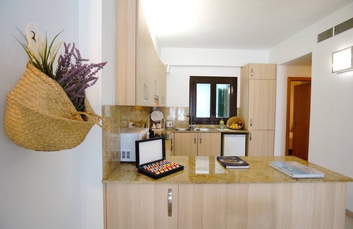 La Llotja-Born Apartment | Historic Apartment by the Cathedral with Ocean View
