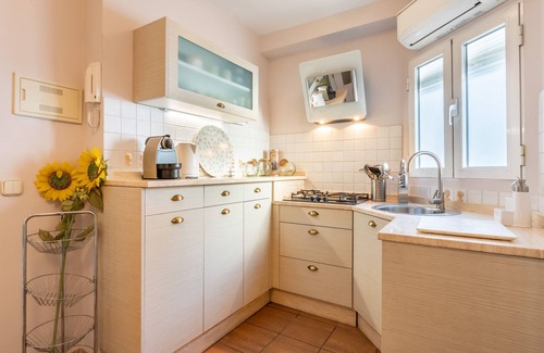 Triana Apartment | Sky-High Retreat: Apartment In The Sky Triana, Rated 9.8