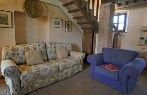 Todi Apartment | Inviting Todi Apartment with Pool & Pet-Friendly Amenities